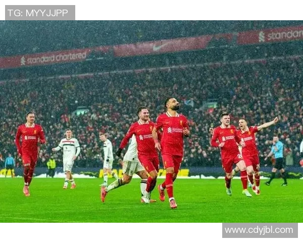 怒火中烧！基恩炮轰曼联众将“怕了西汉姆”，红魔魂魄何在？